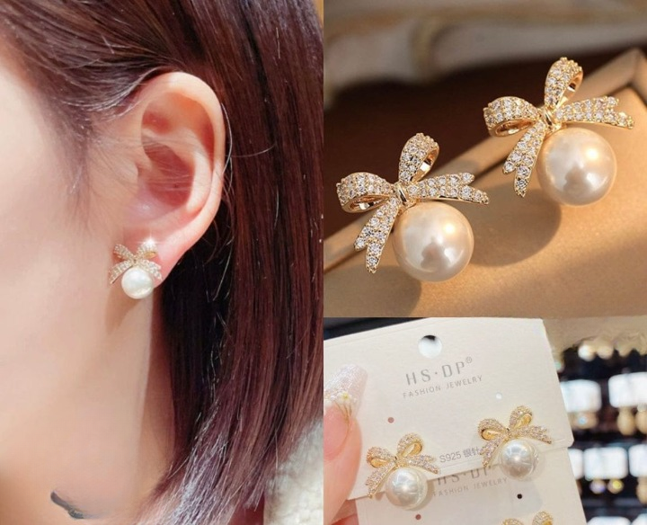 Sparkle Diamond Pearl Earrings